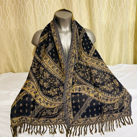 Navy Blue and Gold Patterned Scarf With Golden Tassels - Picture 3 of 10